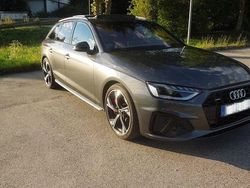Grau Gebraucht 2024 Audi A4 S-Line Kombi | 45.500 €