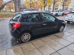 Schwarz Gebraucht 2005 Renault Clio III Limousine | 750 € (Guter Preis)