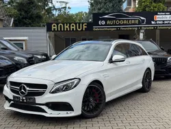 Weiß Gebraucht 2015 Mercedes C63S AMG AMG Limousine | 28.850 €