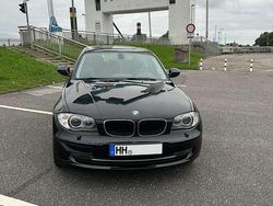 Schwarz Gebraucht 2010 BMW 118 Lifestyle Kleinwagen | 6.000 € (Fairer Preis)