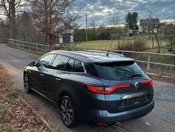 Grau Gebraucht 2016 Renault Mégane GrandTour Bose Edition Kombi | 8.400 € (Guter Preis)