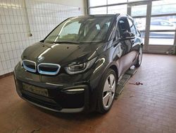 Fluid black mit akzent bmw i blau (schwarz) Gebraucht 2022 BMW i3 Comfort Edition Kleinwagen | 23.300 € (Etwas zu teuer)