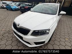 Weiß Gebraucht 2017 Skoda Octavia RS Kombi | 12.900 € (Guter Preis)