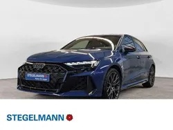 Ascariblau metallic Neu 2025 Audi RS3 Kleinwagen | 74.990 €