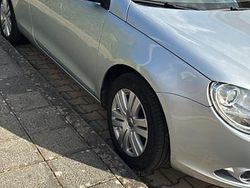 Grau Gebraucht 2007 VW Eos Cabrio | 8.890 €