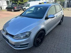 Grau Gebraucht 2013 VW Golf VII Trendline Kleinwagen | 7.400 € (Fairer Preis)