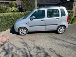 Silber Gebraucht 2001 Opel Agila Kleinwagen | 2.000 € (Teuer)
