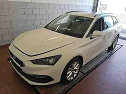 Weiß Gebraucht 2022 Seat Leon Style Kombi | 23.830 € (Fairer Preis)