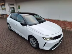 Weiß Gebraucht 2023 Opel Astra Elegance Limousine | 19.490 € (Superpreis)