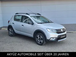Grau Gebraucht 2018 Dacia Sandero Celebration Kleinwagen | 7.499 € (Fairer Preis)