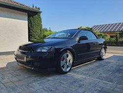 Schwarz Gebraucht 2003 Opel Astra Cabriolet Cabrio | 4.999 €