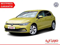 Gelb Gebraucht 2021 VW Golf VIII Style Limousine | 22.950 € (Fairer Preis)