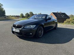 Schwarz Gebraucht 2011 BMW 330 Cabriolet Cabrio | 10.900 € (Etwas zu teuer)