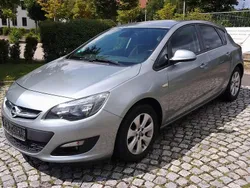 Grau Gebraucht 2015 Opel Astra Exklusiv Limousine | 6.799 € (Superpreis)