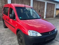 Rot Gebraucht 2005 Opel Combo Van / Kleinbus | 2.300 € (Fairer Preis)