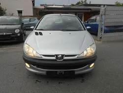 Silber Gebraucht 2001 Peugeot 206 Premium Kleinwagen | 1.699 € (Fairer Preis)