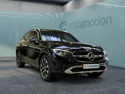 Schwarz Gebraucht 2024 Mercedes GLC200 Avantgarde SUV | 54.140 € (Fairer Preis)