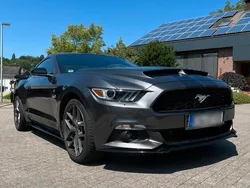 Grau Gebraucht 2017 Ford Mustang GT Coupé | 28.999 € (Guter Preis)