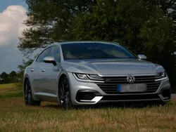 Silber Gebraucht 2019 VW Arteon R-line Limousine | 27.900 € (Fairer Preis)