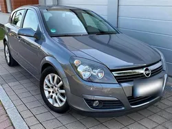 Grau Gebraucht 2004 Opel Astra Elegance Limousine | 6.999 €