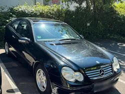 Schwarz Gebraucht 2003 Mercedes C180 | 5.500 €