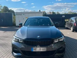 Grau Gebraucht 2019 BMW 330 M Sport Limousine | 33.500 € (Fairer Preis)