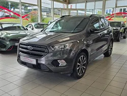 Grau Gebraucht 2019 Ford Kuga ST-Line SUV | 15.950 € (Fairer Preis)