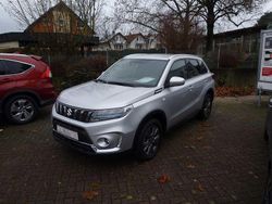 Silber Gebraucht 2024 Suzuki Vitara Active SUV | 19.490 € (Guter Preis)
