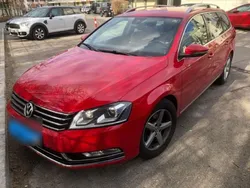 Rot Gebraucht 2012 VW Passat Highline Kombi | 12.250 € (Teuer)