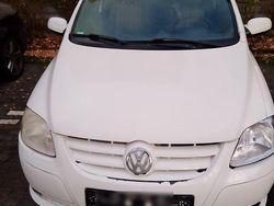 Weiß Gebraucht 2008 VW Fox Kleinwagen | 300 €