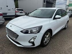 Weiß Gebraucht 2019 Ford Focus Limousine | 7.735 € (Fairer Preis)