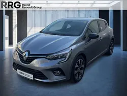 Grau Gebraucht 2023 Renault Clio V Evolution Limousine | 17.190 € (Fairer Preis)