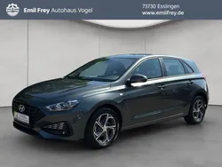 Grau Gebraucht 2023 Hyundai i30 Limousine | 17.480 € (Guter Preis)
