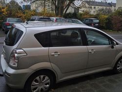 Silber Gebraucht 2006 Toyota Corolla Verso Van / Kleinbus | 3.500 € (Guter Preis)