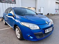 Blau Gebraucht 2012 Renault Mégane III Expression Limousine | 3.790 € (Fairer Preis)