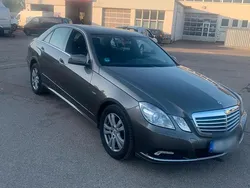 Grau Gebraucht 2010 Mercedes 250 Limousine | 10.900 €