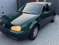 Grün Gebraucht 1998 VW Golf IV Kleinwagen | 2.050 € (Fairer Preis)