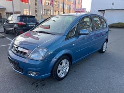 Blau Gebraucht 2010 Opel Meriva Van / Kleinbus | 3.790 € (Guter Preis)