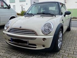 Weiß Gebraucht 2006 Mini Cooper Kleinwagen | 1.500 €