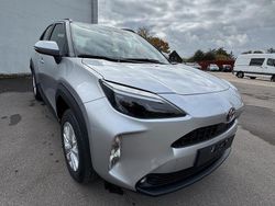 Silber Neu 2025 Toyota Yaris Cross Business Edition SUV | 25.490 € (Guter Preis)