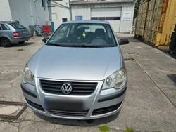 Silber Gebraucht 2009 VW Polo Trendline Kleinwagen | 2.200 € (Guter Preis)