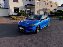 Blau Gebraucht 2019 Ford Focus ST-Line Limousine | 14.999 € (Superpreis)
