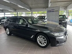 Grau Gebraucht 2023 BMW 530 Shadowline Kombi | 43.999 € (Fairer Preis)