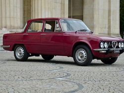 Rot Gebraucht 1974 Alfa Romeo Giulia Super Limousine | 14.888 €