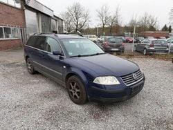 Blau Gebraucht 2003 VW Passat Kombi | 990 € (Superpreis)