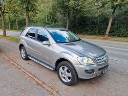 Silber Gebraucht 2008 Mercedes ML320 SUV | 10.999 € (Fairer Preis)