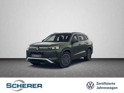 Cipressinogrün metallic (metallic) Gebraucht 2025 VW Tayron SUV | 42.800 € (Superpreis)