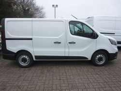 Weiß Neu 2025 Renault Trafic Komfort Van | 27.806 € (Superpreis)