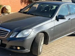 Grau Gebraucht 2012 Mercedes E200 Limousine | 7.900 € (Fairer Preis)