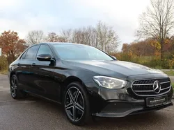 Rot Gebraucht 2021 Mercedes E300 Avantgarde Limousine | 35.900 € (Etwas zu teuer)